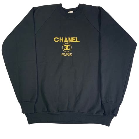 chanel sweatshirt vintage.